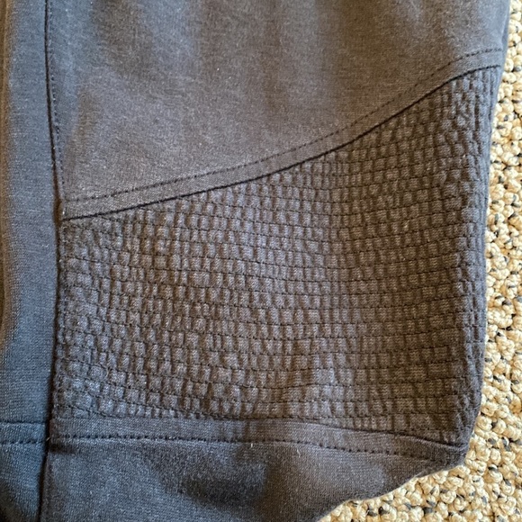 Free People Button Fly Skinny Pants Women’s Size 25 w/ Ankle Zippers - Picture 3 of 8